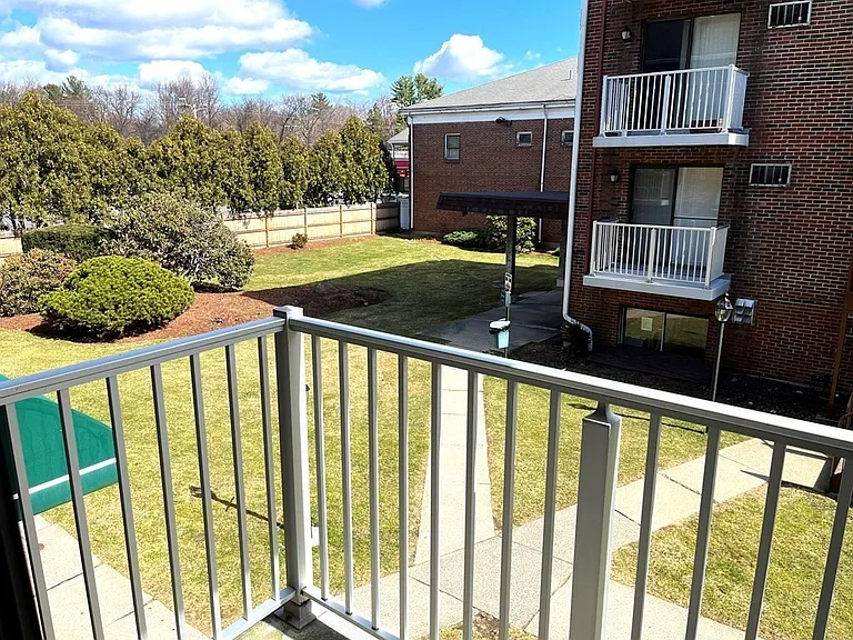 1186 Worcester Rd #220 — Photo 9