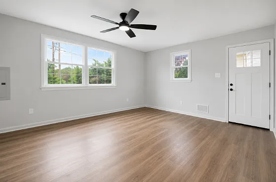 403 Dateleaf Ave — Photo 3