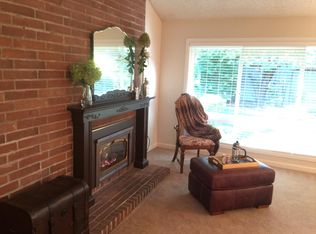 15202 NE 8th St APT A4, Bellevue, WA 98007