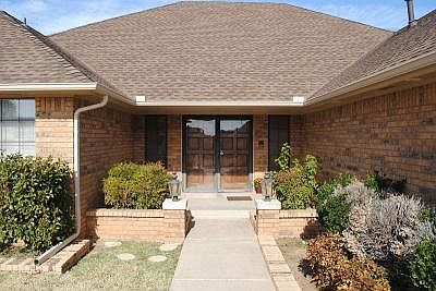 2nd image of 1333 SW 106th Pl