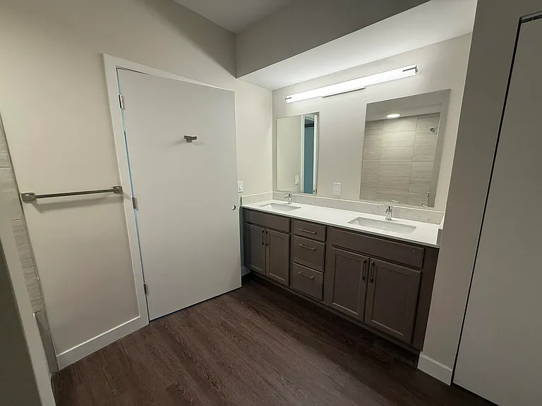2645 Burton Rd #4 — Photo 30