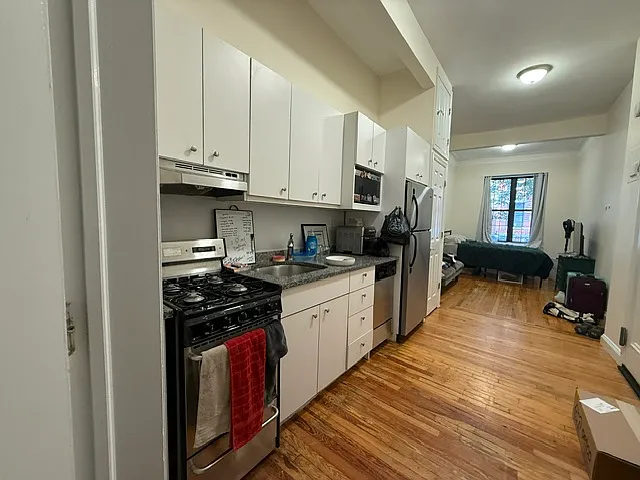 306 E 78th St #1N — Photo 7