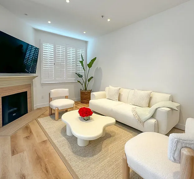 1744 Butler Ave #103 — Photo 3