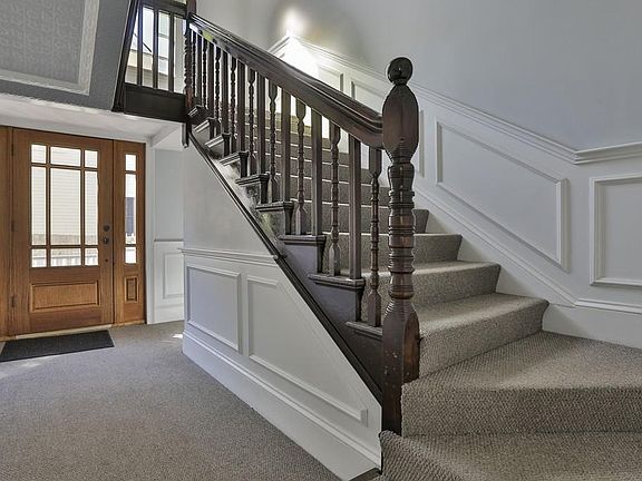 5th image of 9 Dalton St #1
