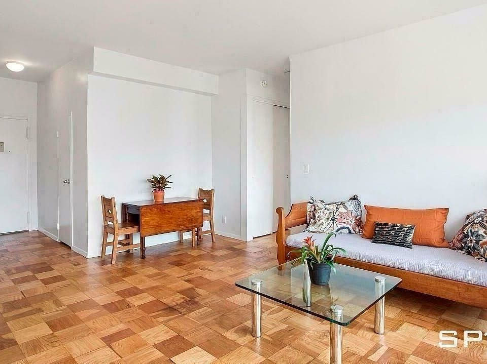 2nd image of 200 E 63rd St APT 11