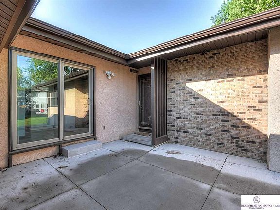 3rd image of 4714 N 111th Cir