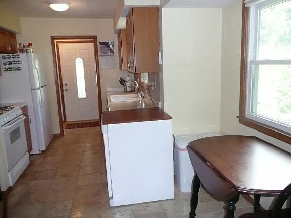 5th image of 11831 W Oxford Pl