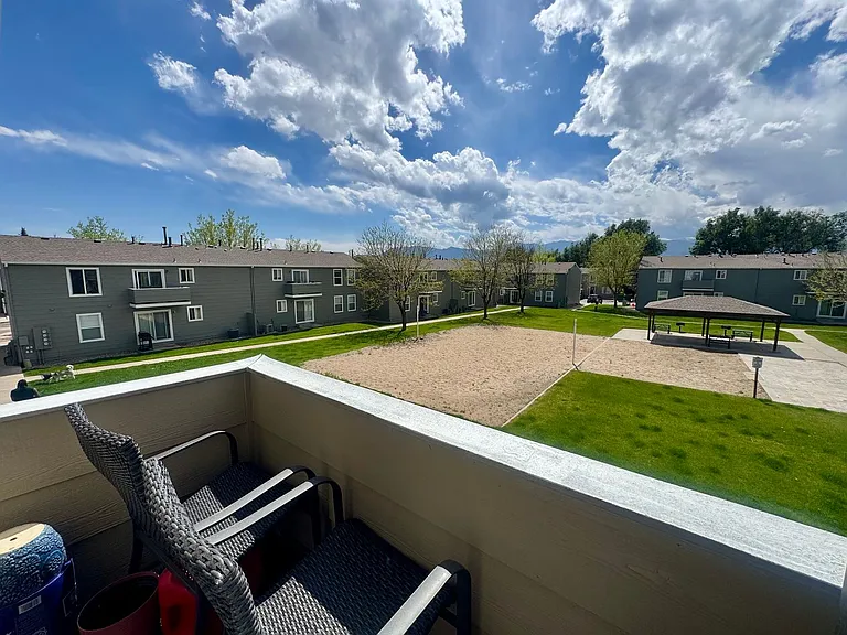 392 Ellers Grv — Photo 20