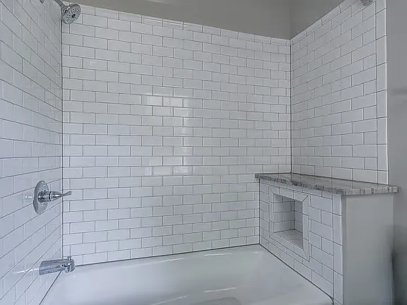 2101 5th Ave #2 — Photo 19