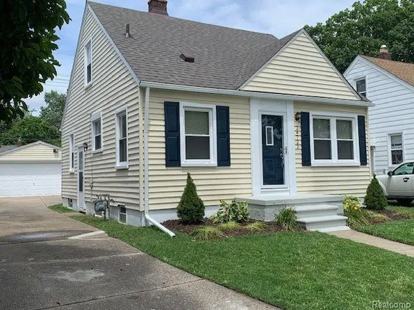 24722 Oxford St, Dearborn, MI 48124