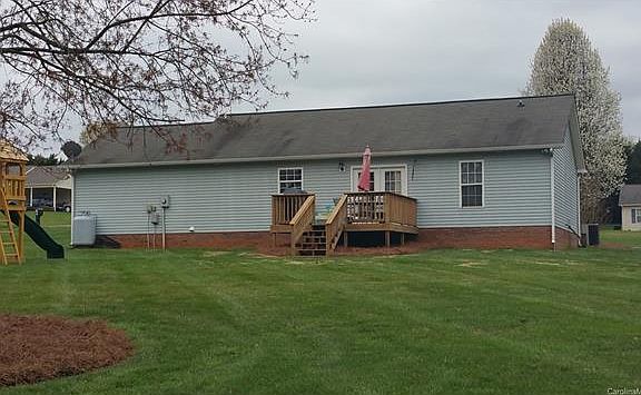 3rd image of 122 Mount Zion Dr