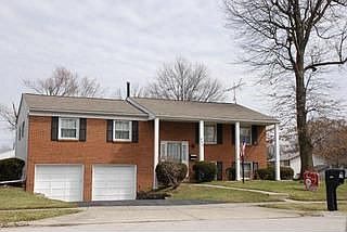 1st image of 244 Brookhaven Dr N