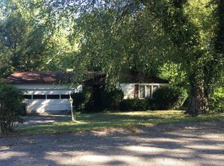 1836 Buena Vista Dr, Coshocton, OH