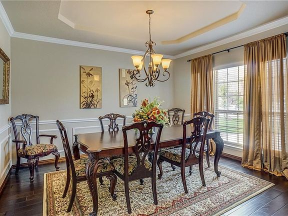 3rd image of 6016 Lacebark Elm Dr