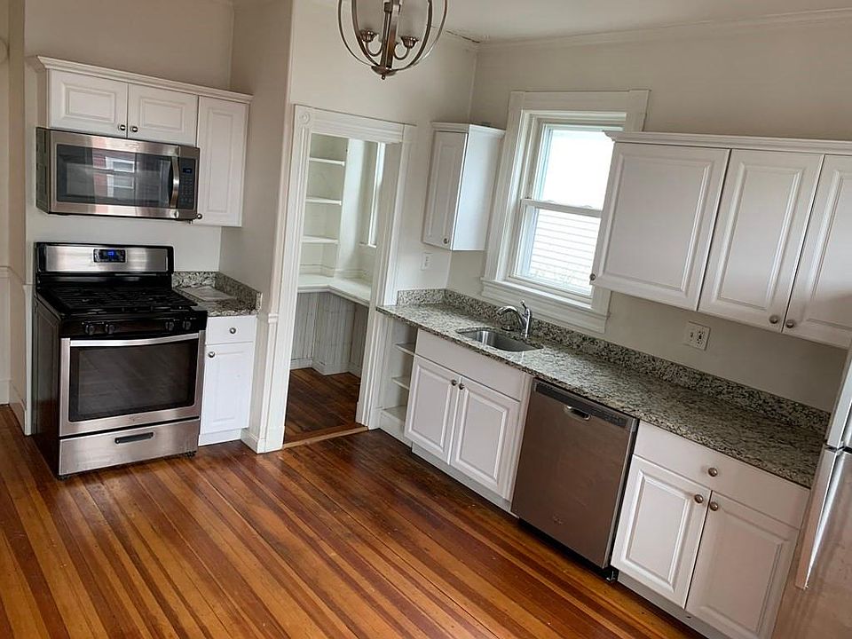 1st image of 77 Saint Andrew Rd #2