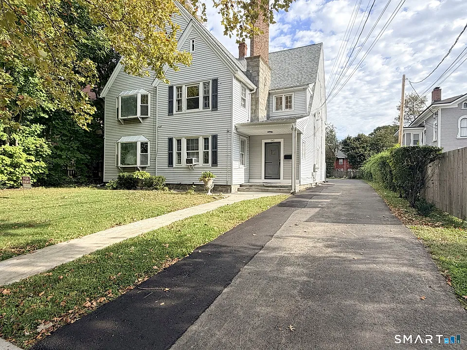 540 Clinton Ave #2