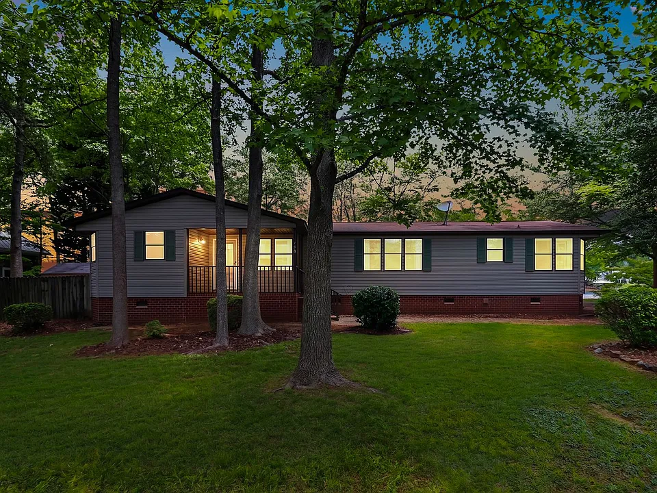 120 Stepaside Ln