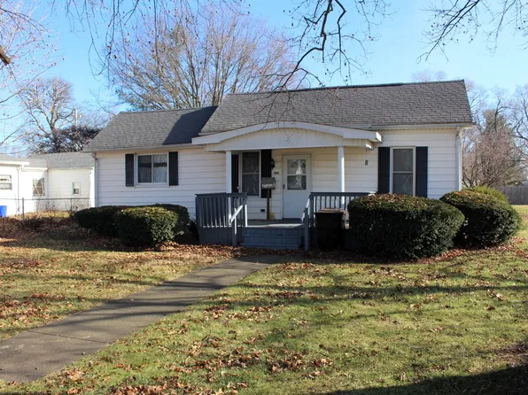 108 S Henderson St, Kenney, IL 61749