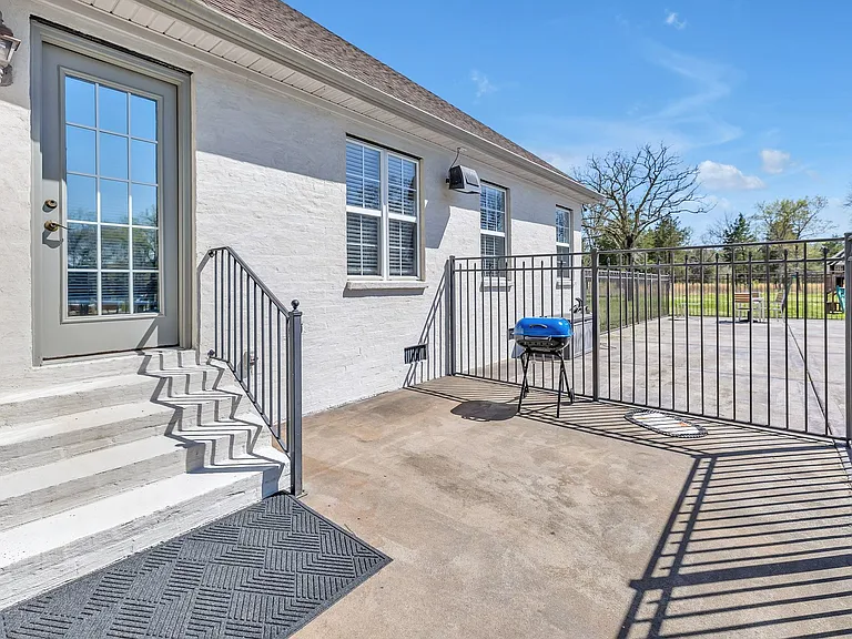 8615 Lane Rd — Photo 29