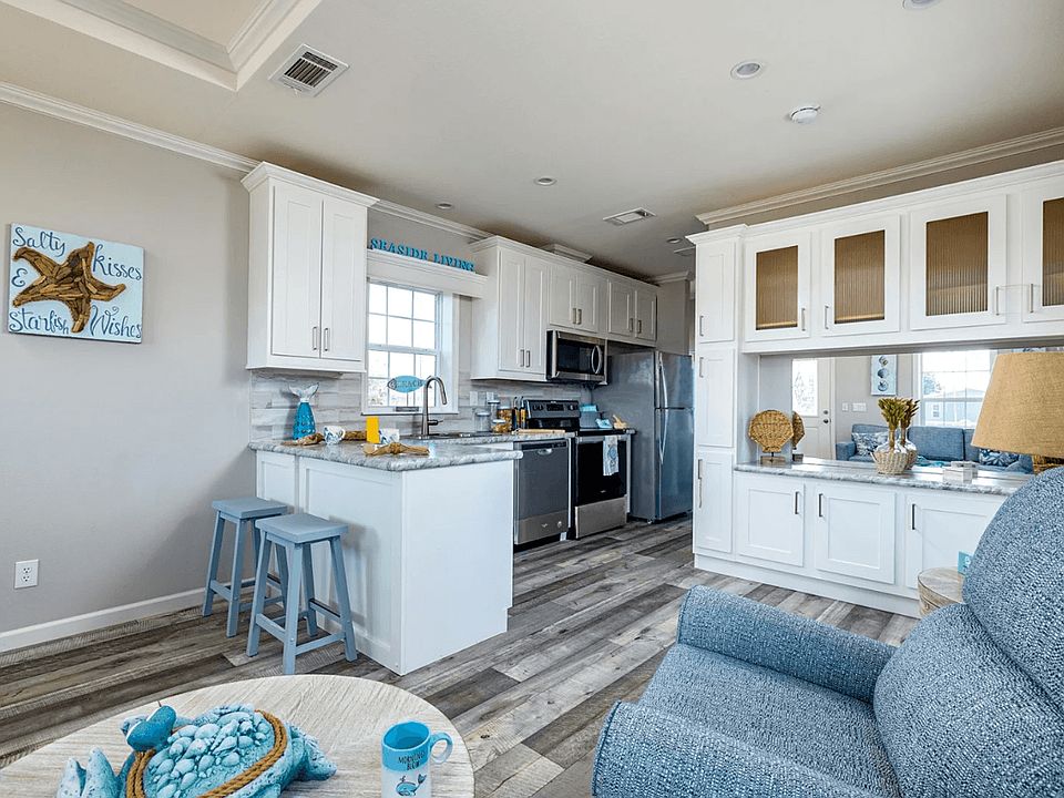 2nd image of 10 Barracuda Dr #2528