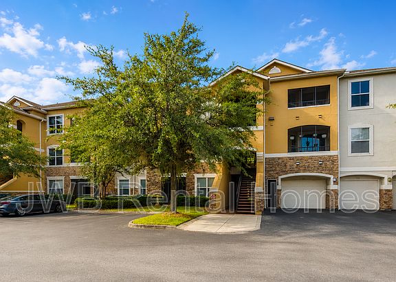2nd image of 8539 Gate Pkwy W Unit 1525