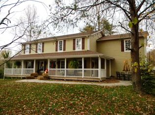 906 Murrell Rd, Signal Mountain, TN 37377