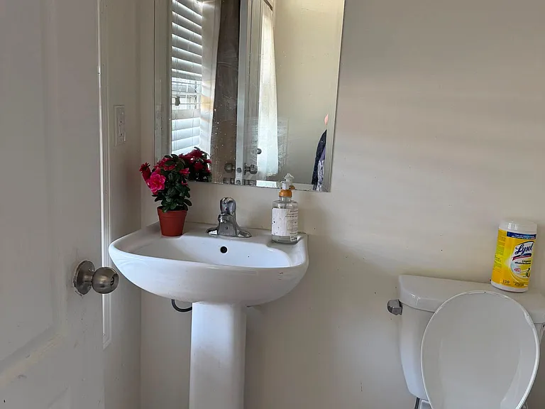 32 Ray Richards St — Photo 12