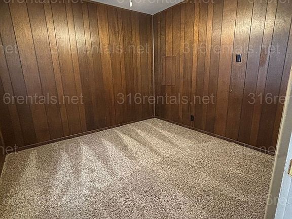3rd image of 220 Ohio St