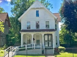 64 Buckingham St, Springfield, MA 01109