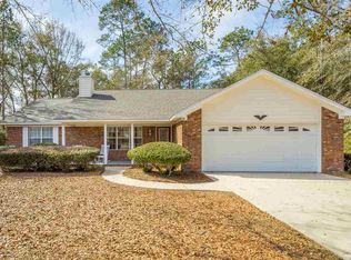 50 Shadow Oak Cir, Crawfordville, FL 32327