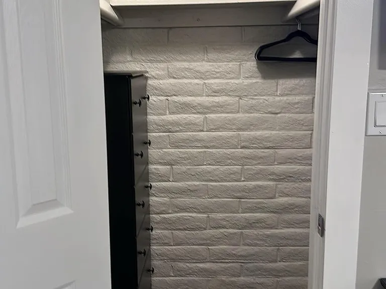 walk in closet
