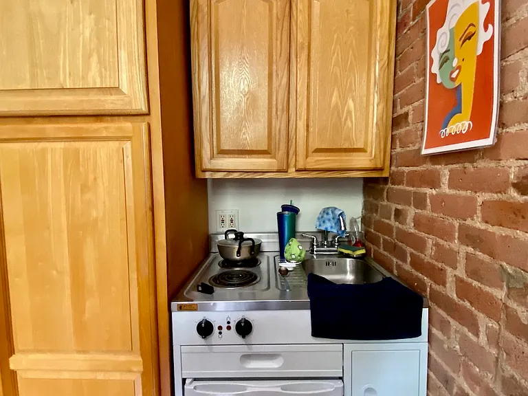 43 W 69th St #2C — Photo 5