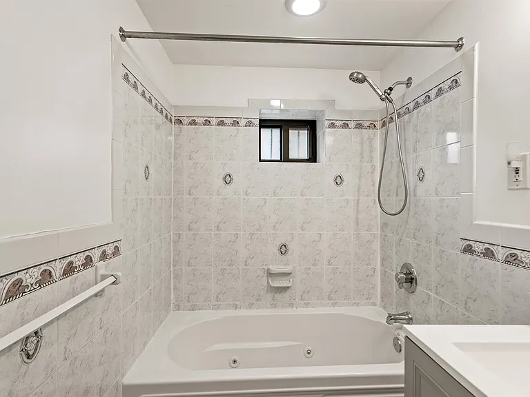 800 Ocean Ave #1 — Photo 19