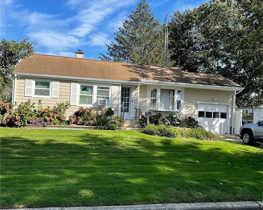 1st image of 119 Chapel Hill Dr