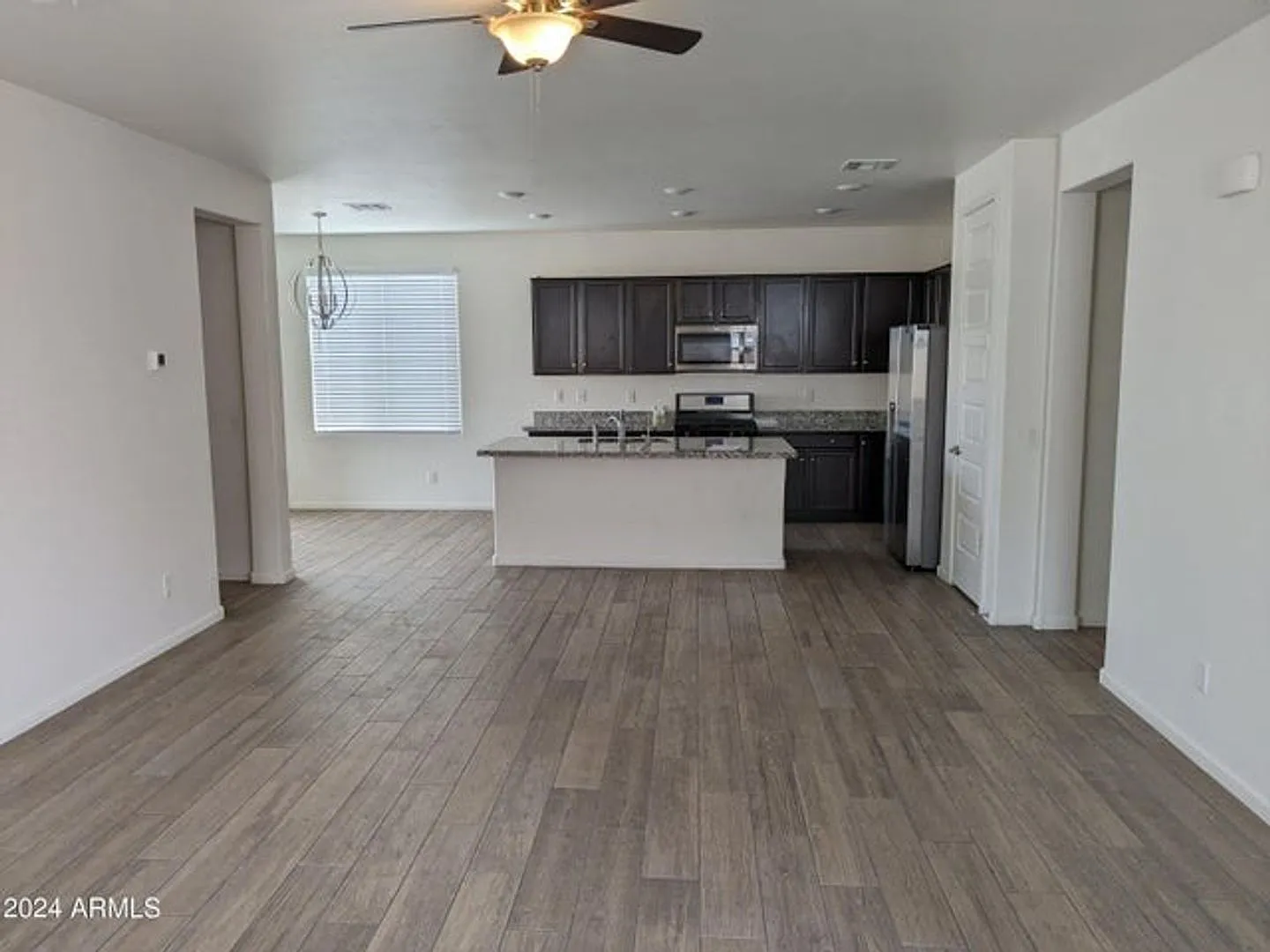 Price Drop! More Space, More Value 4-Bedroom Casa Grande Home! — Photo 3