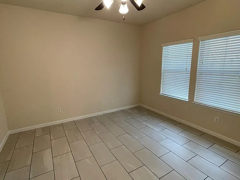 1755 Nichole Woods Dr — Photo 25