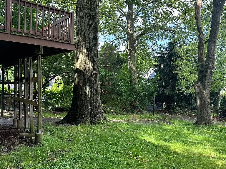 1634 Ella T Grasso Blvd — Photo 25