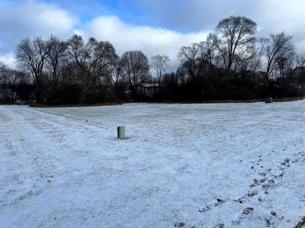 1505 Flynn Ln, Mount Pleasant, MI 48858