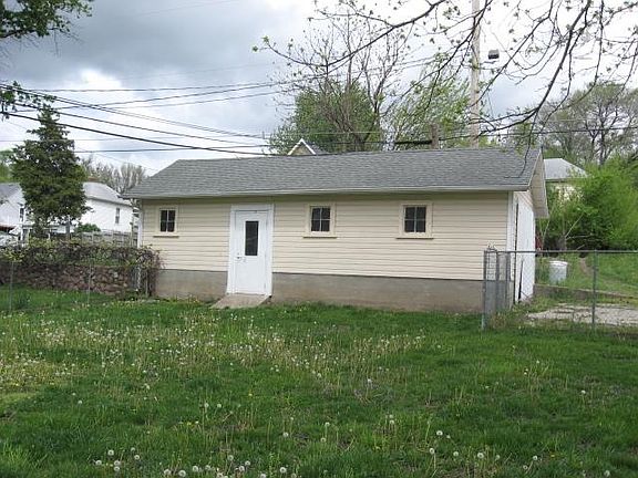 3rd image of 2621 S 14th St