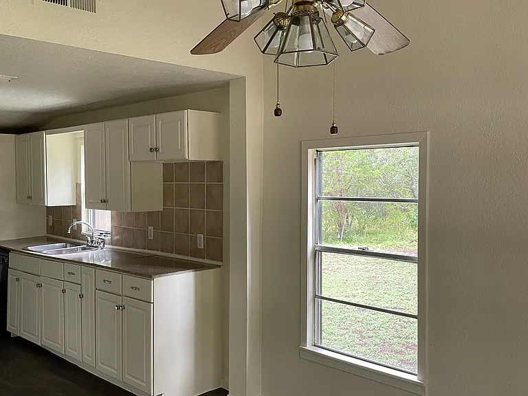360 Sp Terry Rd — Photo 9