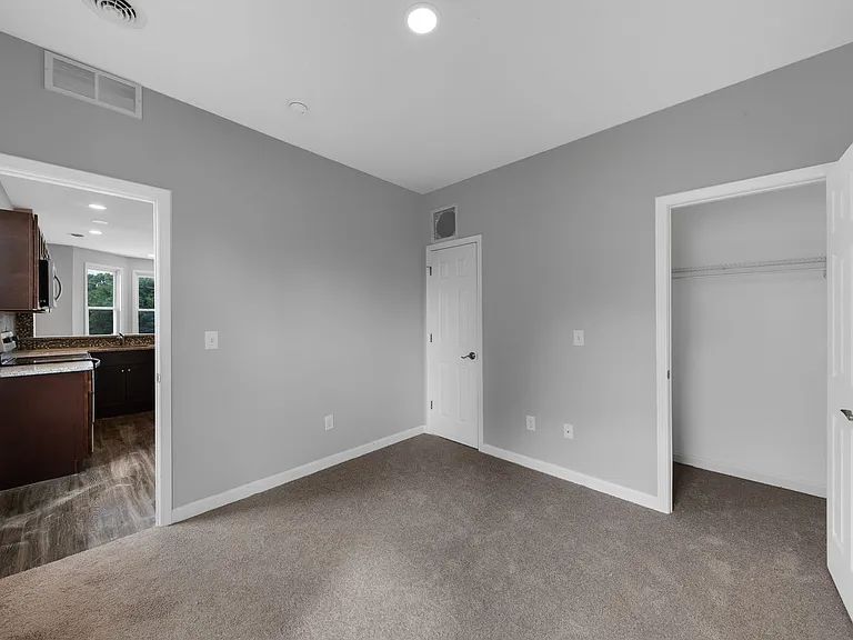 441 Yates St — Photo 14