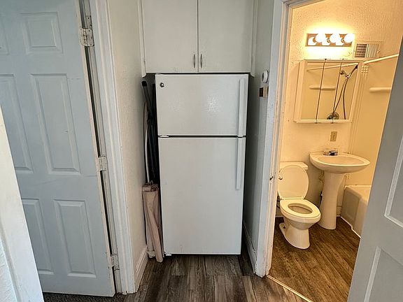 5th image of 546 2nd St SW #3