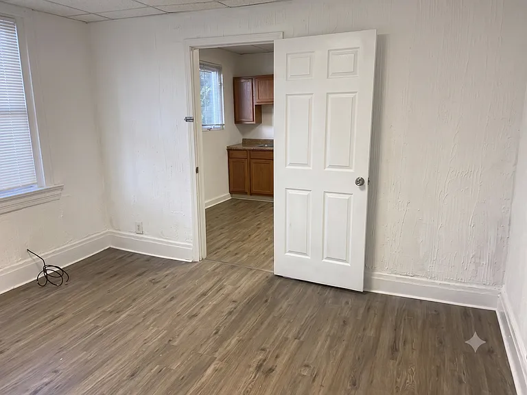 1603 Arlington Avenue — Photo 10