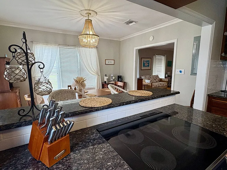 6303 S Indian River Dr — Photo 7