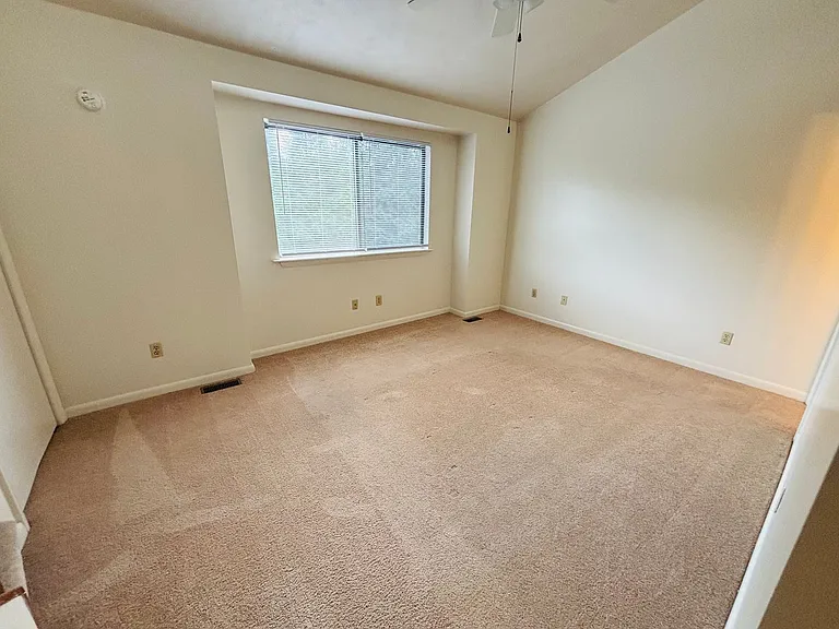 253 Fairfax Rd — Photo 13