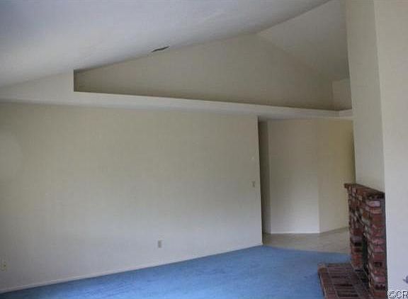 5th image of 2210 Villines Ave
