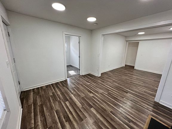 3rd image of 4126 College Ave