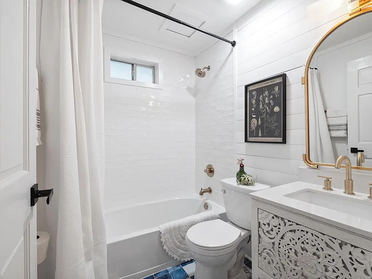 1187 Mansfield Ave NE #2 — Photo 19