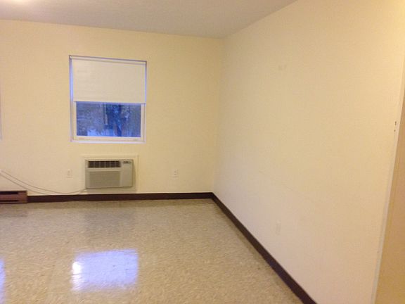 5th image of 19 Main St APT 12
