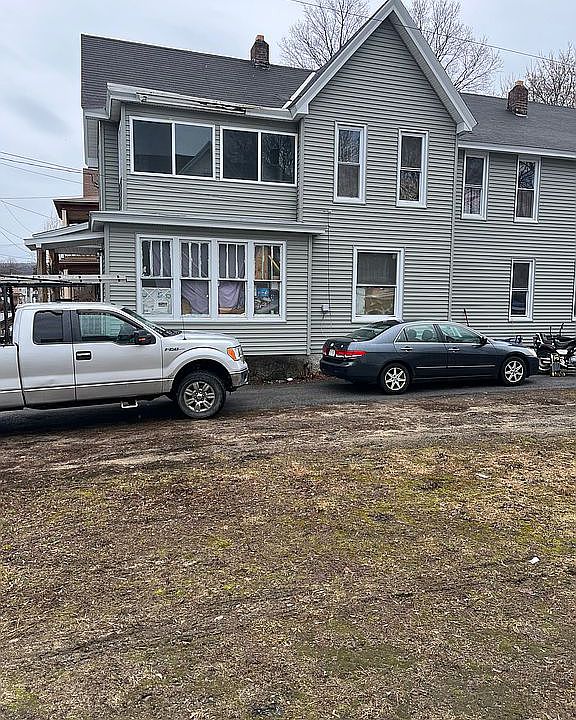 2nd image of 16 Temple St